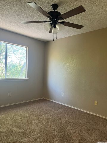 14406 Woods Hole, San Antonio, TX 78233