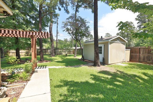 18006 Country Meadow Lane, Magnolia, TX 77355