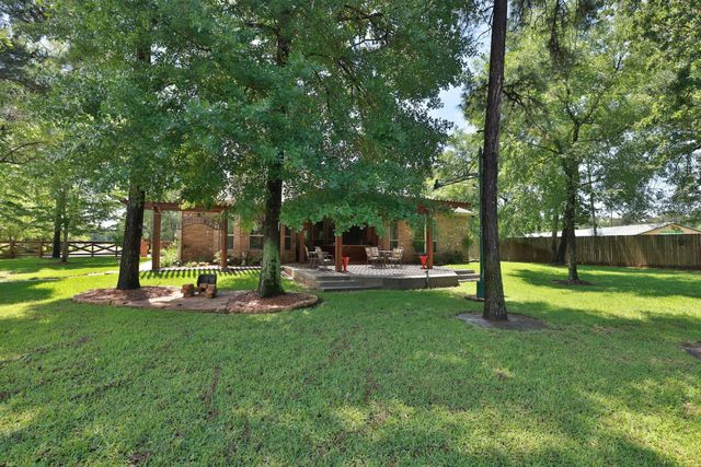 18006 Country Meadow Lane, Magnolia, TX 77355