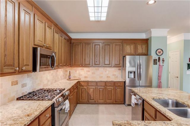 1770 Gleneden Court, Grayson, GA 30017