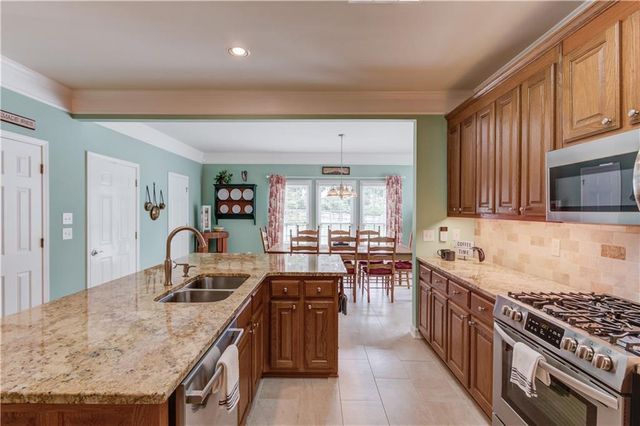 1770 Gleneden Court, Grayson, GA 30017