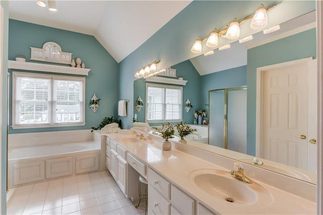 1770 Gleneden Court, Grayson, GA 30017