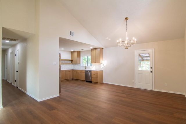 1635 Lakeview DR, Canyon Lake, TX 78133