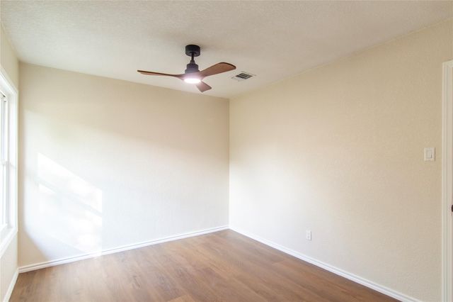 1635 Lakeview DR, Canyon Lake, TX 78133