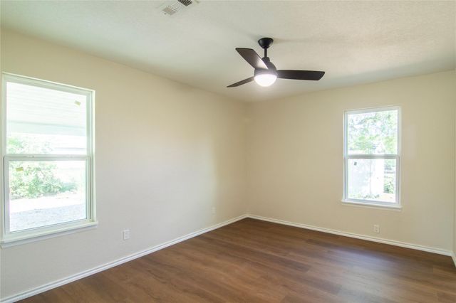 1635 Lakeview DR, Canyon Lake, TX 78133