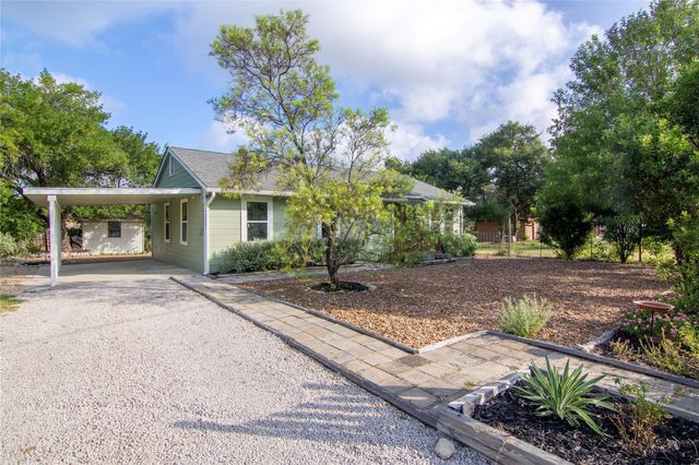 1635 Lakeview DR, Canyon Lake, TX 78133