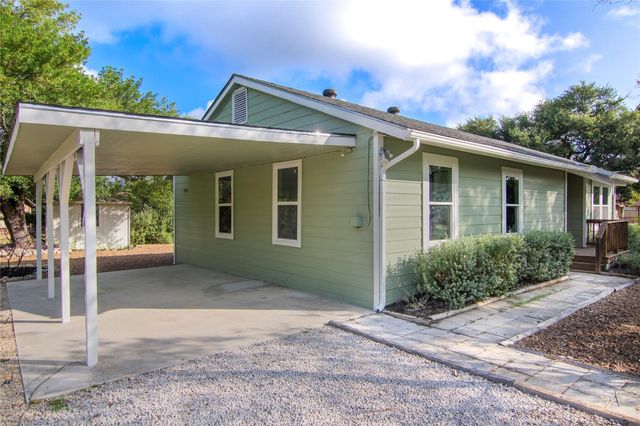 1635 Lakeview DR, Canyon Lake, TX 78133