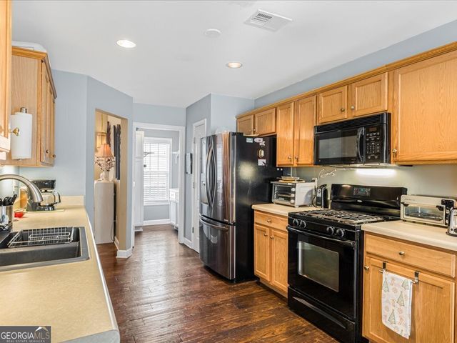 76 Kessle Lane, Dallas, GA 30132