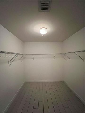 999 SW 1st Avenue 2405, Miami, FL 33130
