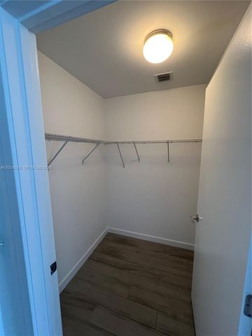 999 SW 1st Avenue 2405, Miami, FL 33130