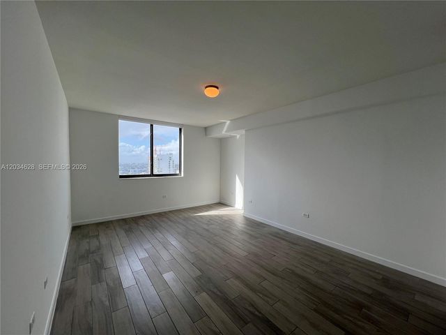 999 SW 1st Avenue 2405, Miami, FL 33130