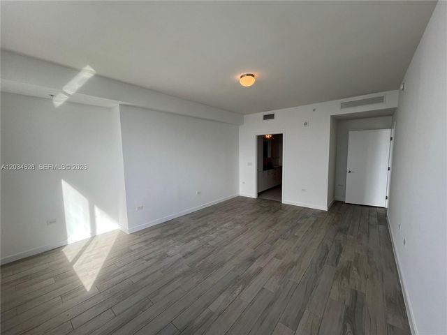 999 SW 1st Avenue 2405, Miami, FL 33130