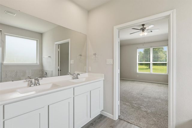 6422 Rolling Hills Road, Conroe, TX 77303