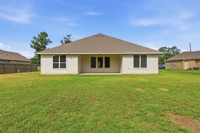 6422 Rolling Hills Road, Conroe, TX 77303