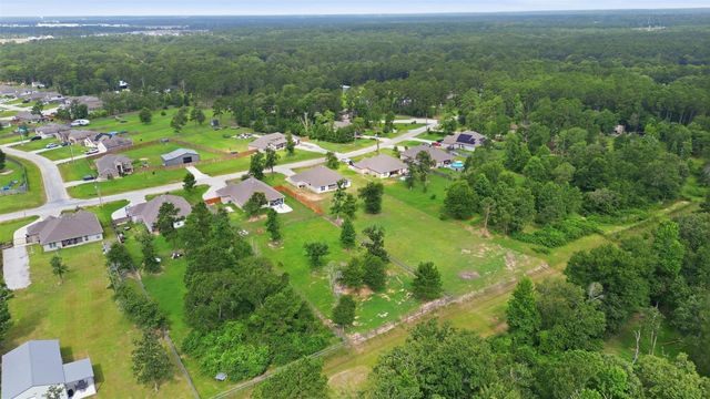 6422 Rolling Hills Road, Conroe, TX 77303