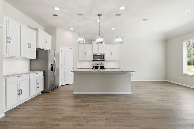 6422 Rolling Hills Road, Conroe, TX 77303