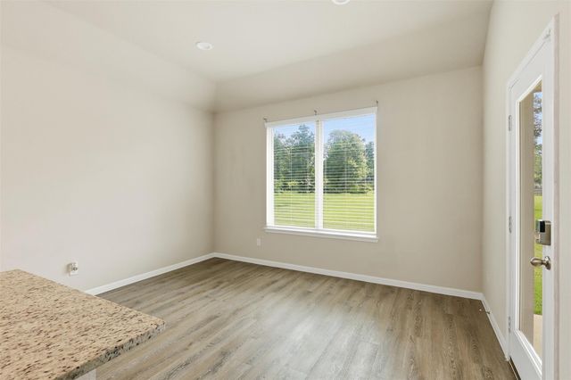 6422 Rolling Hills Road, Conroe, TX 77303
