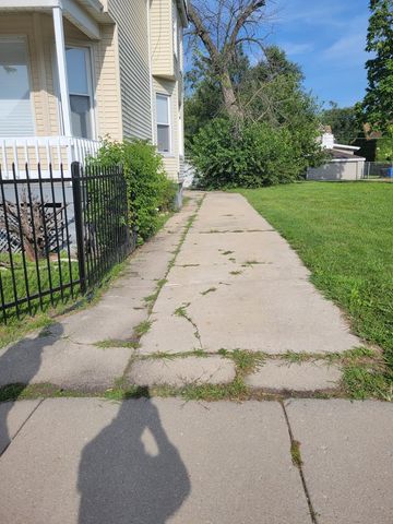 12033 S Wallace Street, Chicago, IL 60628