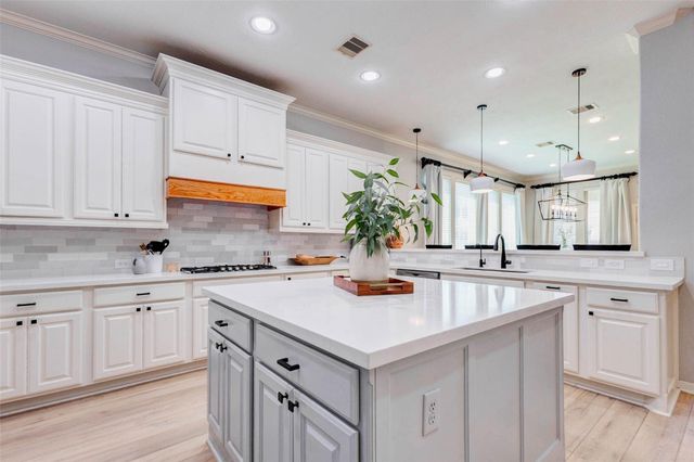 27511 Cinco Terrace Drive, Katy, TX 77494