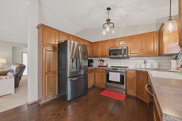2502 S Lark Ln, Wichita, KS 67215