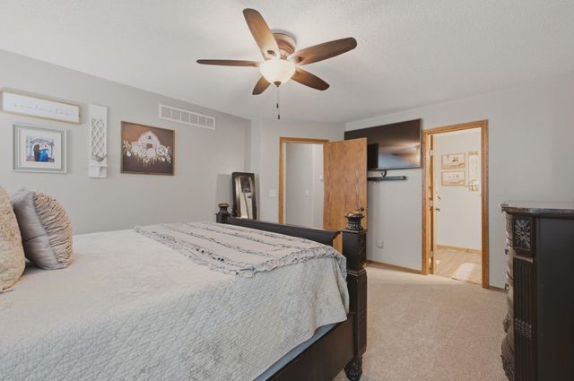 2502 S Lark Ln, Wichita, KS 67215