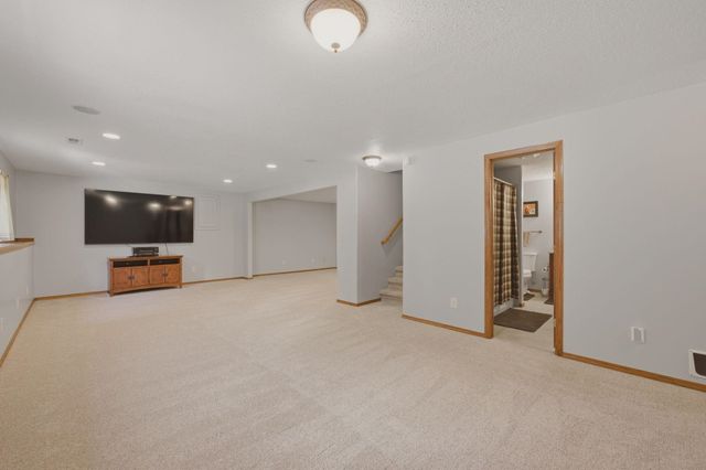 2502 S Lark Ln, Wichita, KS 67215