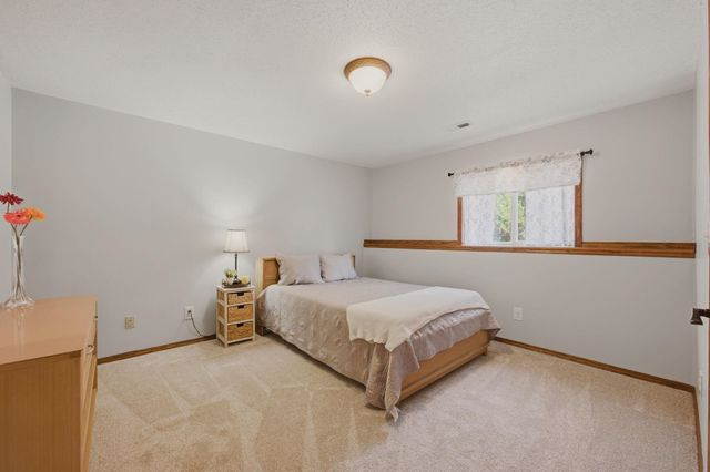 2502 S Lark Ln, Wichita, KS 67215