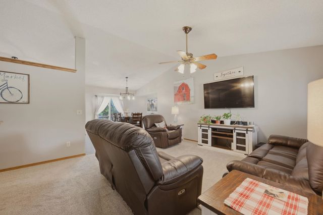 2502 S Lark Ln, Wichita, KS 67215