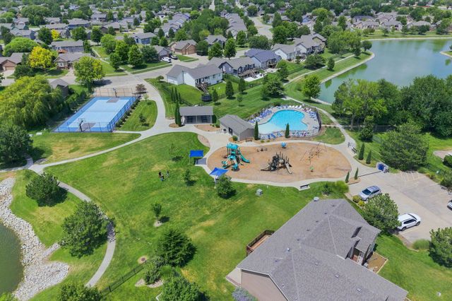 2502 S Lark Ln, Wichita, KS 67215