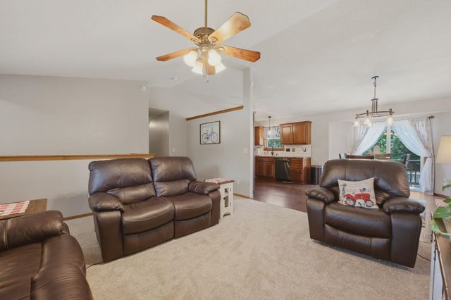 2502 S Lark Ln, Wichita, KS 67215