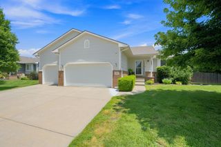 2502 S Lark Ln, Wichita, KS 67215