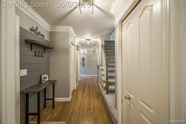 17350 Rolling Woods Circle, Northville, MI 48168