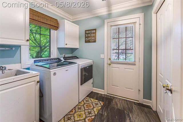 17350 Rolling Woods Circle, Northville, MI 48168