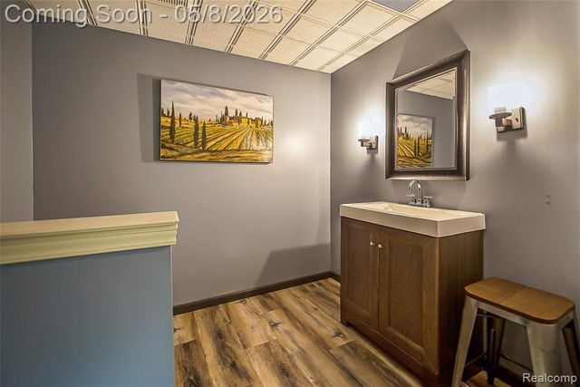 17350 Rolling Woods Circle, Northville, MI 48168