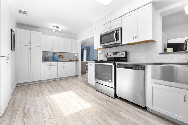 144 BEVERLY DRIVE, Winter Haven, FL 33884