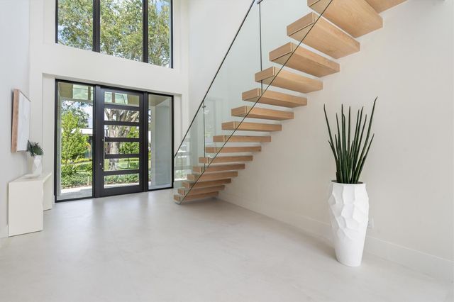 2732 NE 29th Court, Fort Lauderdale, FL 33306