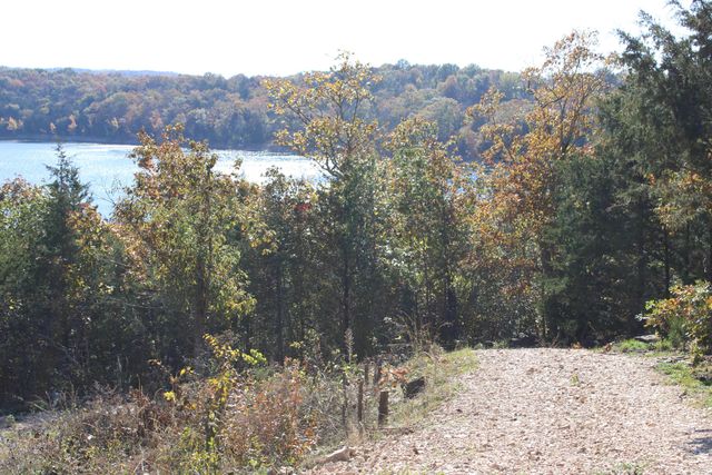 000 State Highway 86, Eagle Rock, MO 65641