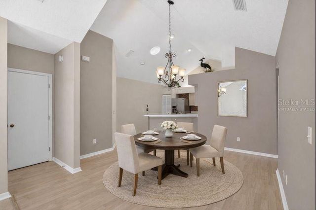 1111 GOLFVIEW WOODS DRIVE 1111, Sun City Center, FL 33573