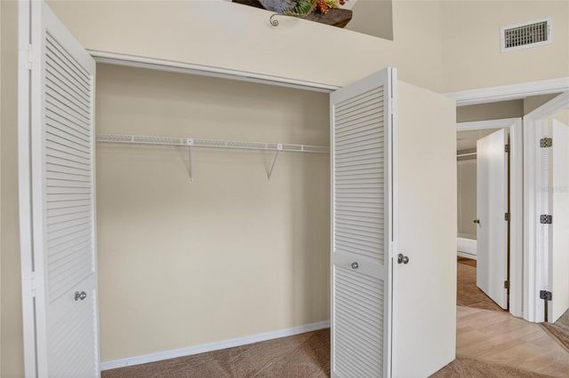 1111 GOLFVIEW WOODS DRIVE 1111, Sun City Center, FL 33573