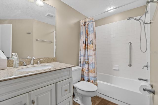 1111 GOLFVIEW WOODS DRIVE 1111, Sun City Center, FL 33573