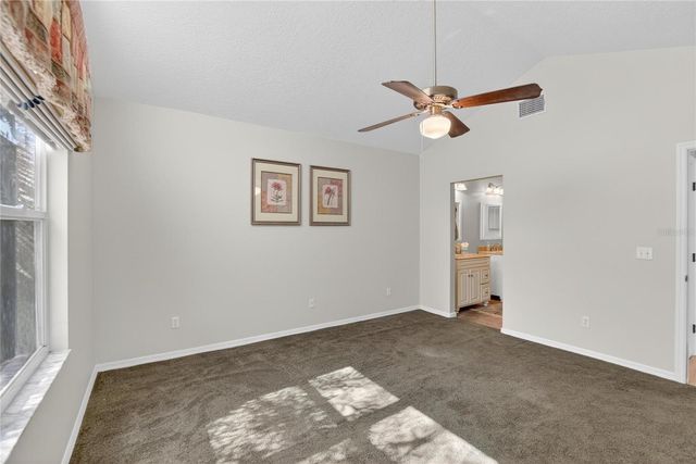 1111 GOLFVIEW WOODS DRIVE 1111, Sun City Center, FL 33573