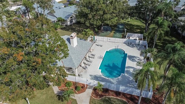 1111 GOLFVIEW WOODS DRIVE 1111, Sun City Center, FL 33573