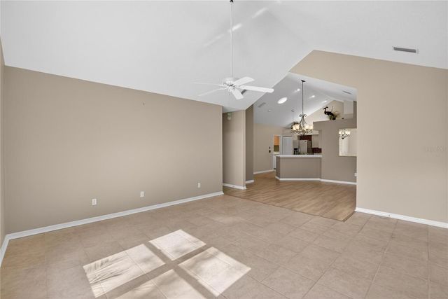 1111 GOLFVIEW WOODS DRIVE 1111, Sun City Center, FL 33573