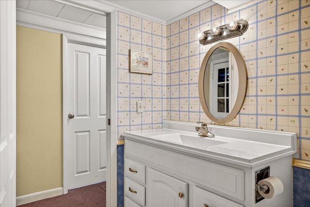 47 Chatterton Park, Proctor, VT 05765