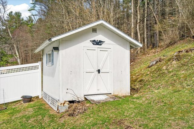 47 Chatterton Park, Proctor, VT 05765