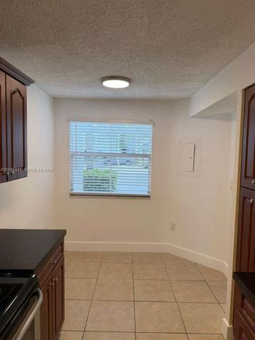 9767 NW 46th Terrace 109, Doral, FL 33178
