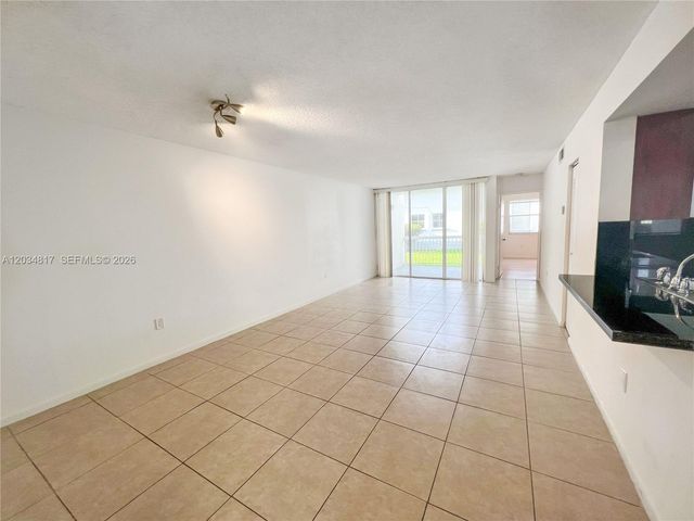 9767 NW 46th Terrace 109, Doral, FL 33178
