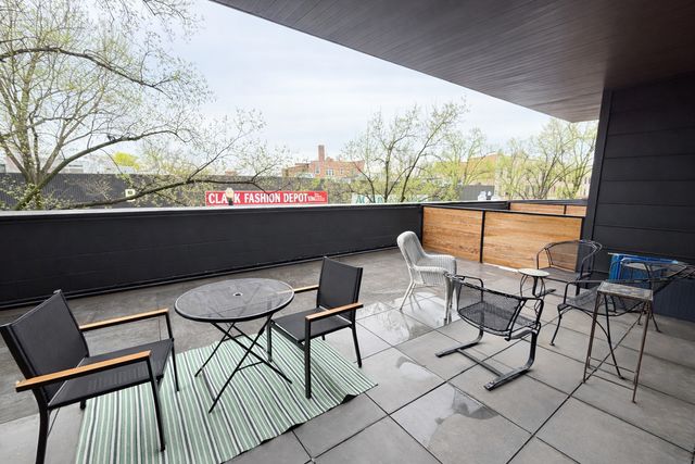 4513 N CLARK Street 203, Chicago, IL 60640