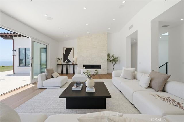 32042 Isthmus View, Rancho Palos Verdes, CA 90275
