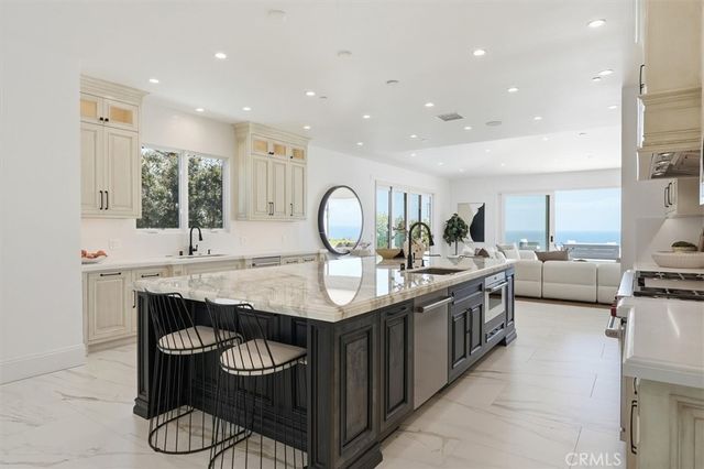 32042 Isthmus View, Rancho Palos Verdes, CA 90275
